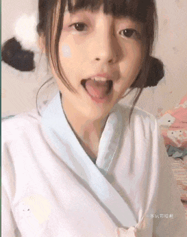舌头妹  中文网络风尚图片